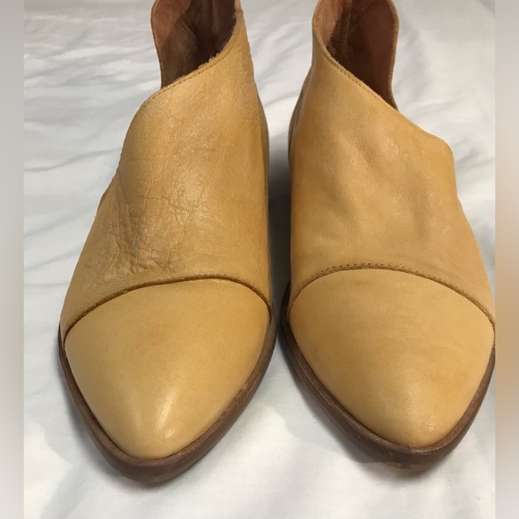 Free People Royale Leather D’Orsay Pointed Toe Flats - Picture 6 of 7